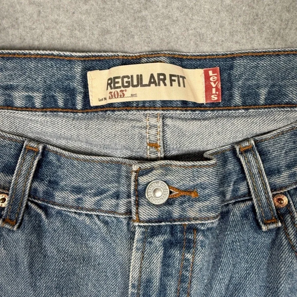 Levis 505 Regular Fit Jeans Mens 38x34 Medium Wash Blue Straight Leg Denim